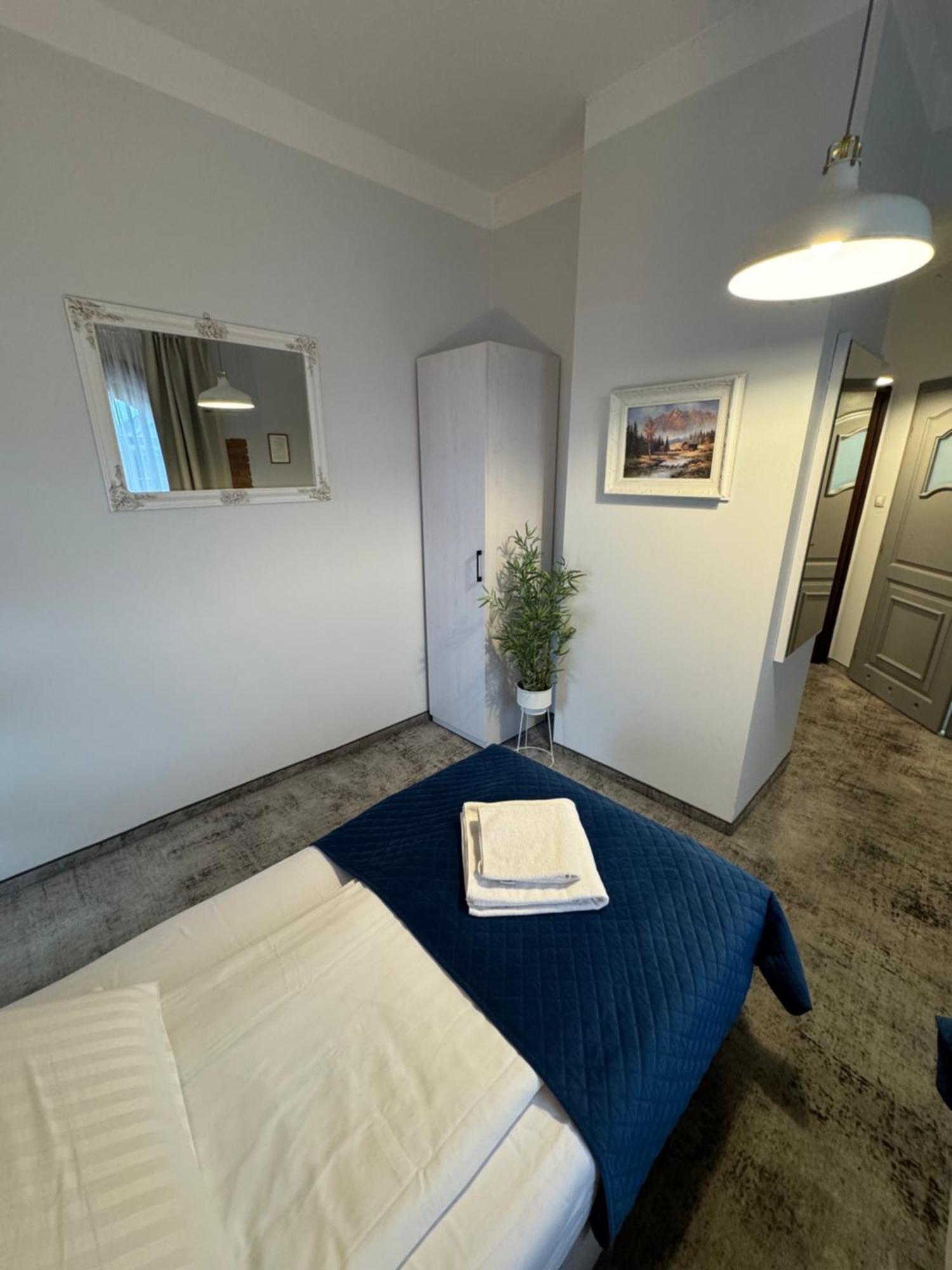 Hotel Staropolska Tomaszów Lubelski Esterno foto