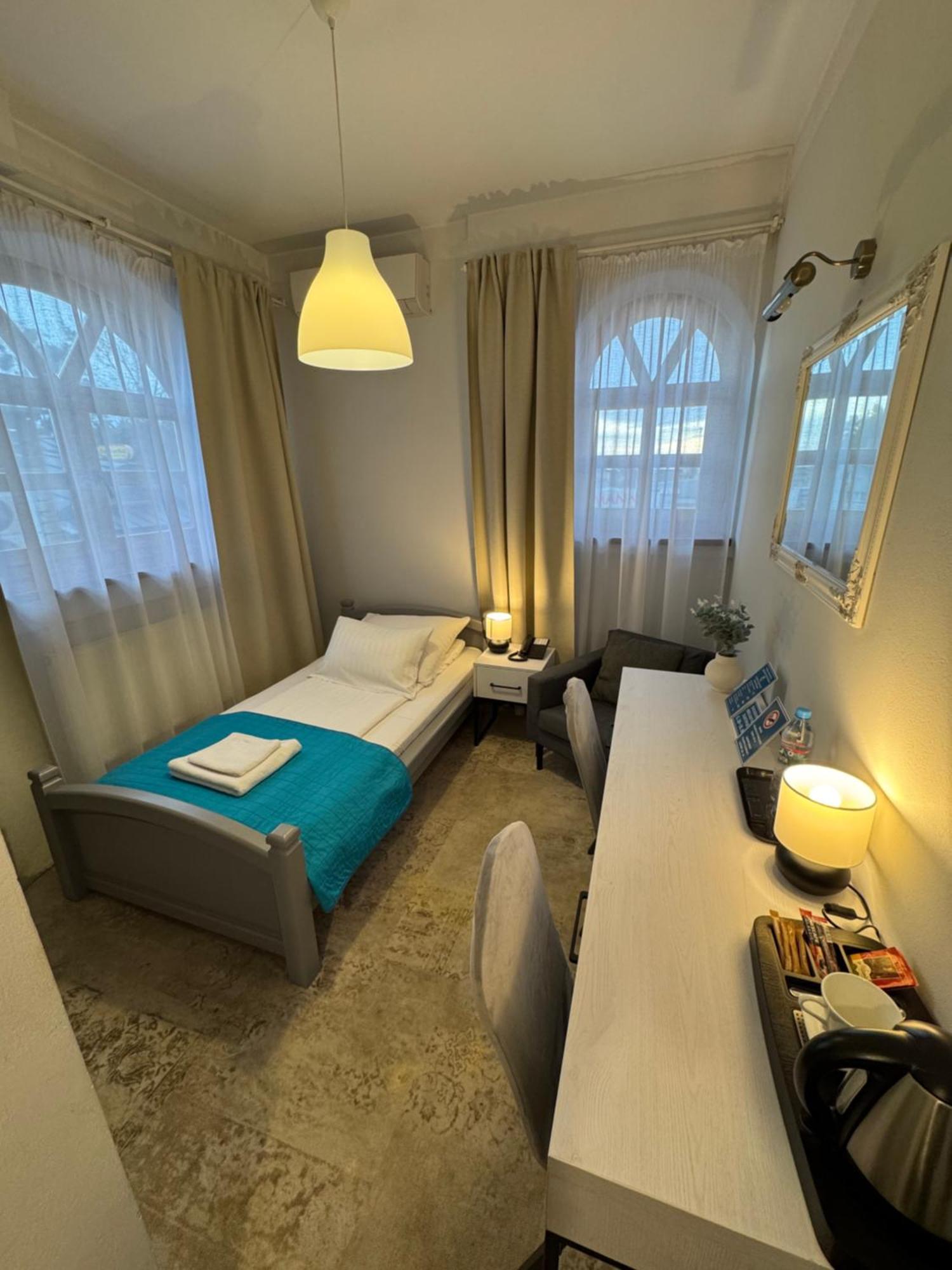 Hotel Staropolska Tomaszów Lubelski Esterno foto