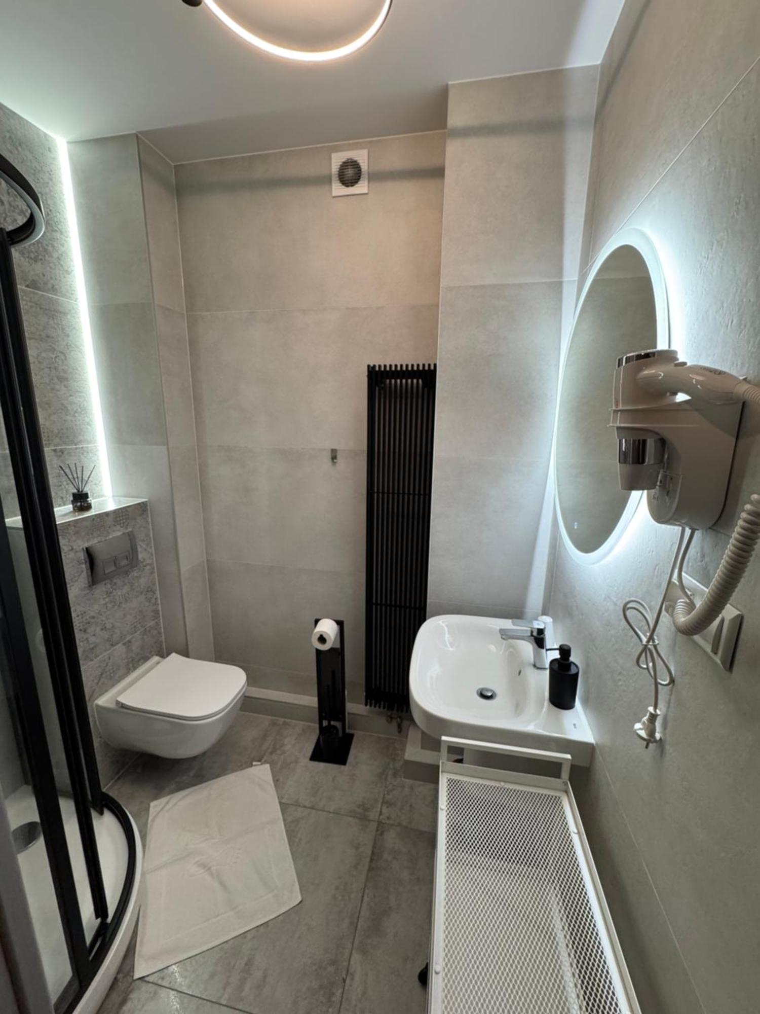 Hotel Staropolska Tomaszów Lubelski Esterno foto
