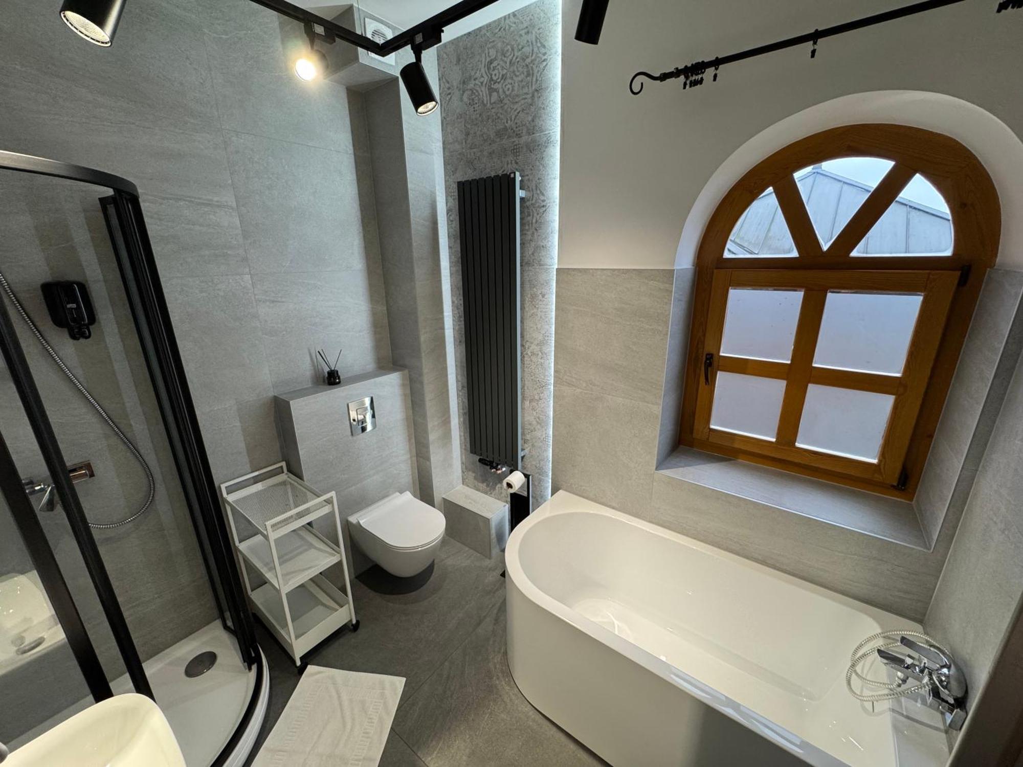 Hotel Staropolska Tomaszów Lubelski Esterno foto
